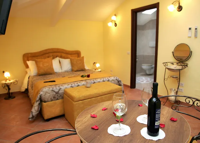 Mercatello Relais Old City Napoli